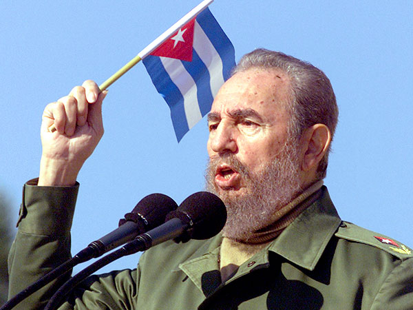 Prohibirán nombrar lugares públicos en Cuba como Fidel Castro