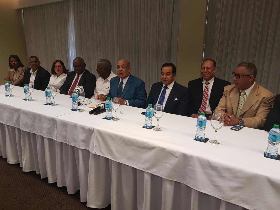 Vicepresidentes  del PRD desafian autoridad de Miguel Vargas