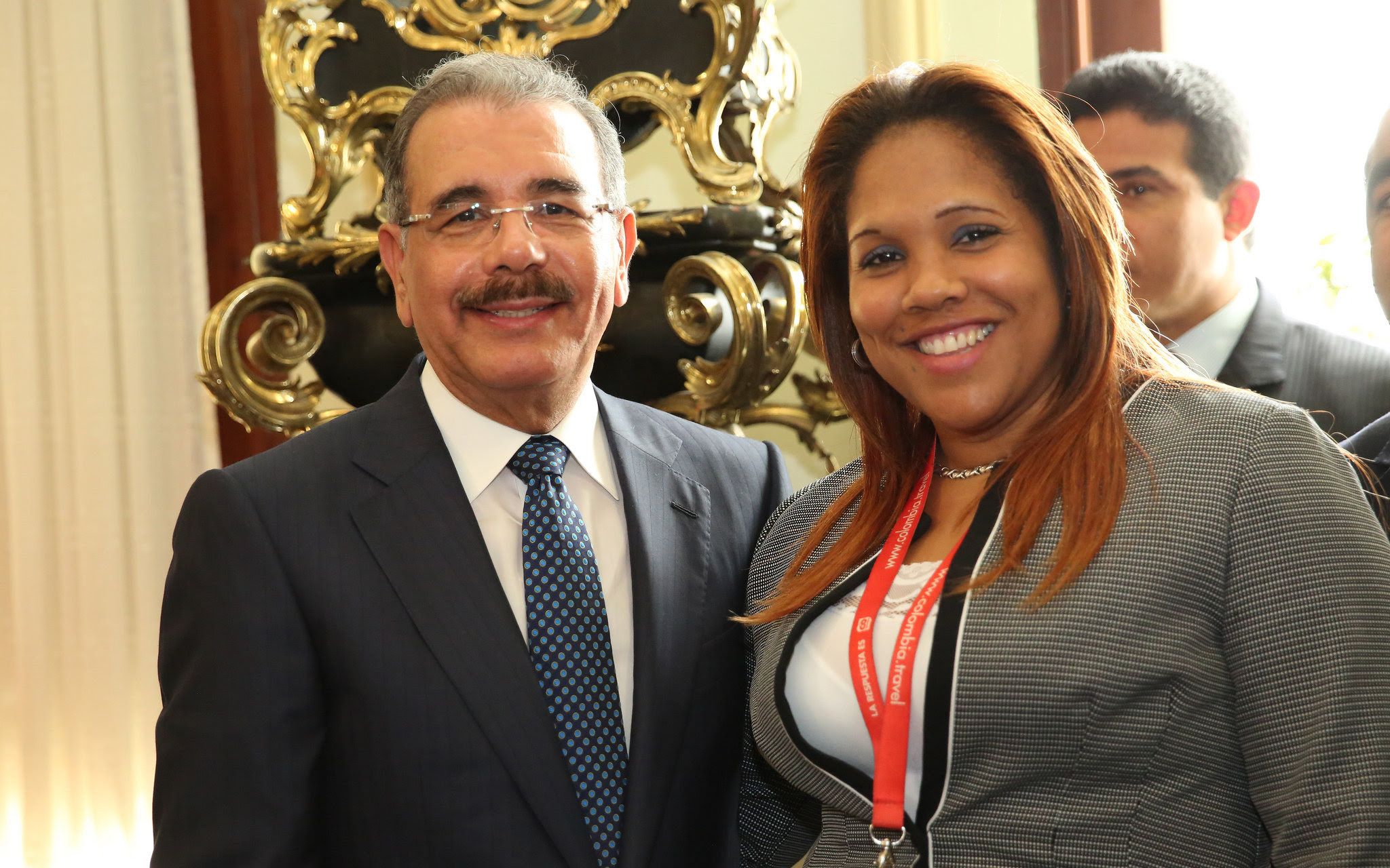 Presidente Medina destaca contribución de los periodistas al desarrollo de la nación