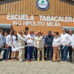 Inauguran Escuela Tabacalera Hipólito Mejía Inauguran Escuela Tabacalera Hipólito Mejía