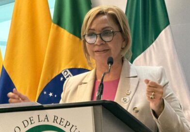 Diputada Soraya Suárez asume la Coordinación General del Frente Parlamentario contra el Hambre de la FAO para América Latina y el Caribe Diputada Soraya Suárez asume la Coordinación General del Frente Parlamentario contra el Hambre de la FAO para América Latina y el Caribe
