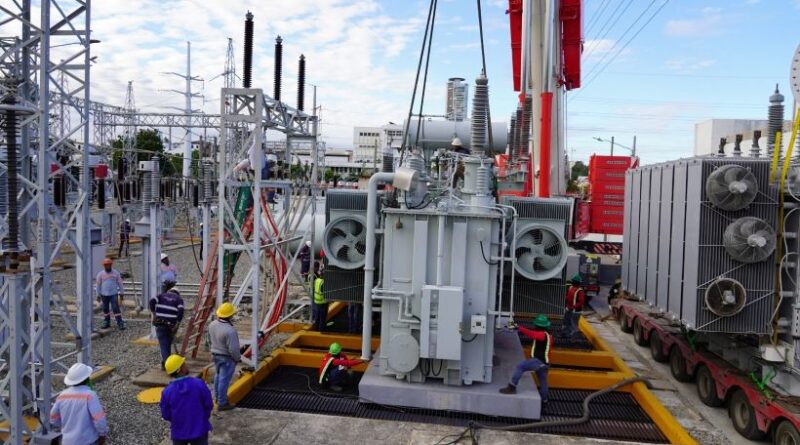 Edesur fortalece más de 2,000 kilómetros de redes, construye y repotencia seis subestaciones eléctricas Edesur fortalece más de 2,000 kilómetros de redes, construye y repotencia seis subestaciones eléctricas