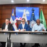 Firman pacto laboral entre el sindicato de trabajadores Portuarios y la Dirección de Autoridad Portuaria 