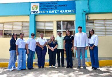 Ministerio de Justicia evalúa condiciones en Rafey Mujeres y centro para adolescentes de La Vega