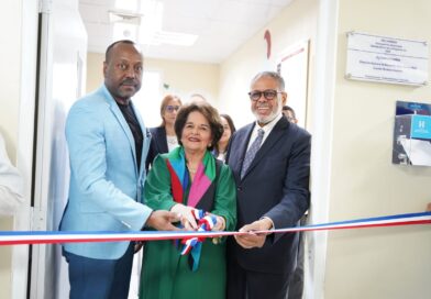 DGDC entrega remozada área de vacunación de la Maternidad Nuestra Señora de la Altagracia