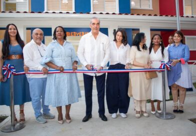 Presidente Abinader inaugura nuevo CAIPI República de Colombia para atender a 250 niños Presidente Abinader inaugura nuevo CAIPI República de Colombia para atender a 250 niños