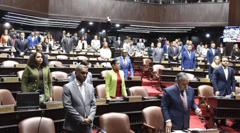 Diputados durante sesión del Pleno de la Cámara de Diputados