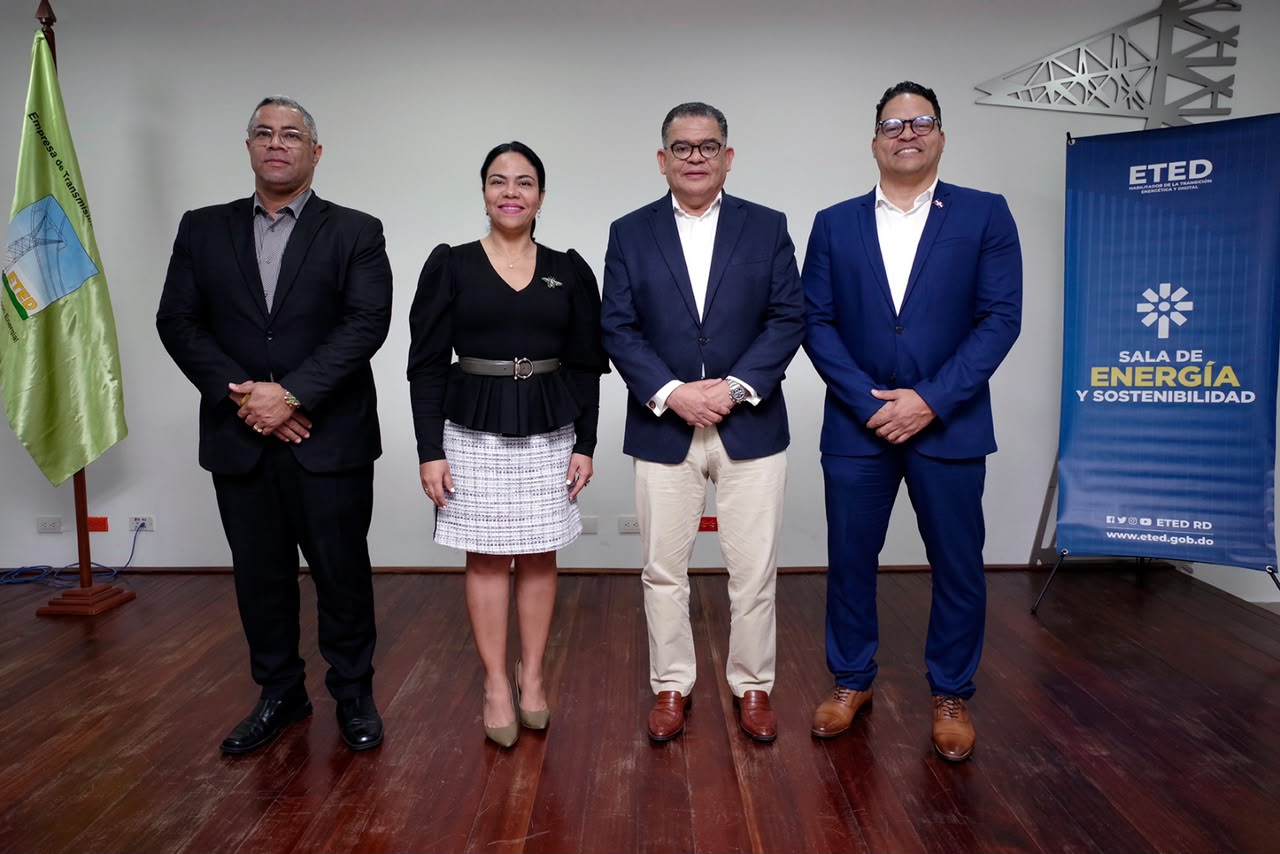 Jerson Sánchez, Yomayra Martinó, Fredy Pérez y Rafael Polanco en actividad de ETED